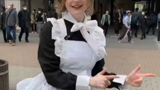 Ella Freya在秋叶原站跳Pokedance