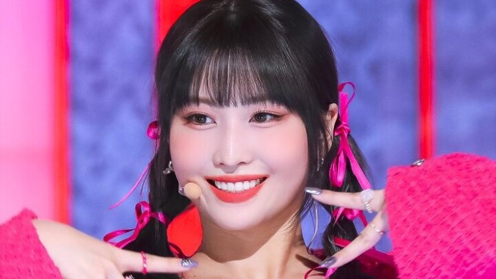 【4K】【TWICE】Momo Hirai “Talk that Talk” live vertical shot | 220828