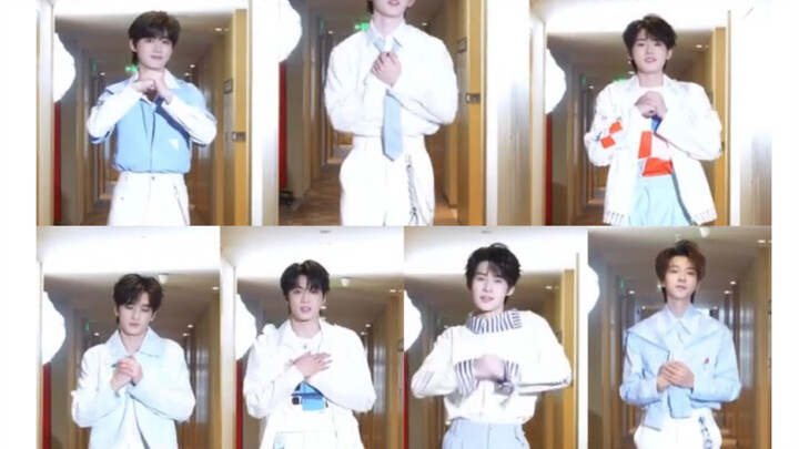 【Teens in Times】Snowy Day "With You" Dance Challenge
