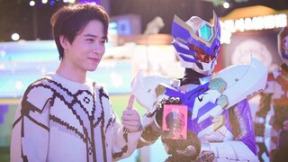 碰到飞影铠甲本尊了！