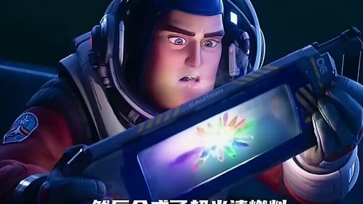 Người đàn ông chỉ bay trên bầu trời có 4 phút, nhưng dưới mặt đất đã trôi qua tới 4 năm; mỗi lần Bas