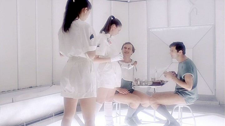 Giấc mơ của mọi đàn ông! Một đêm ngủ dậy, cả trái đất chỉ còn phụ nữ, đàn ông đã tuyệt chủng. Xem xo