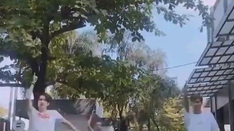 MEMBERIKAN YANG TERBAIK