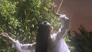 我差一点就碰到月亮了，可惜天亮了……