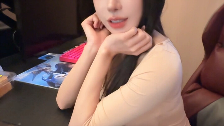 วิธีที่ถูกต้องในการให้แฟนสาวนั่งเล่นอินเทอร์เน็ตร่วมด้วย