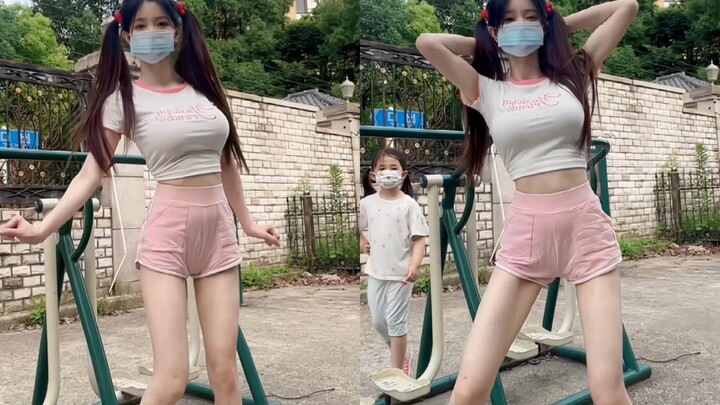Hãy lắc nó khi bạn hạnh phúc ~