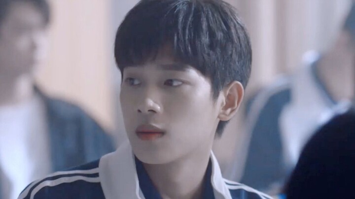 A new dual-male lead drama is coming to the Chinese entertainment industry! A cool, academically gif