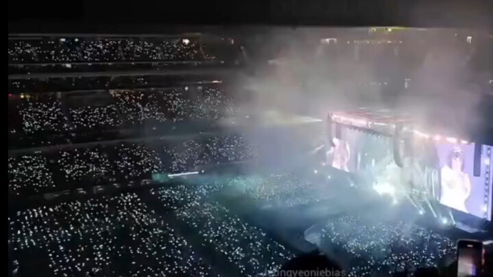 Epic All-Audience Chorus of “CRY FOR ME”!!! TWICE’s SOFI Stadium Concert in the U.S.