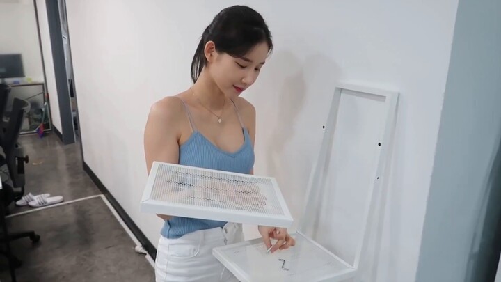 Daily vlog of a girl with a good figure