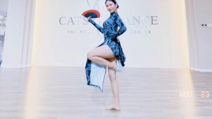 Dance of the Crown Princess: Oriental dance fusion of wind and folding fan dance and spring dance