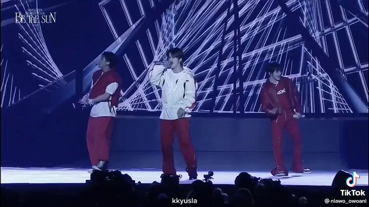 Scoups x hoshi x Woozi Cheers Performance