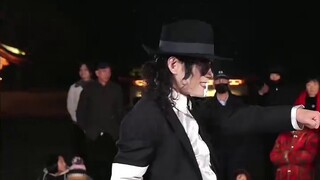 ทำนองนี้วิเศษมาก ฟังแล้วอดไม่ได้ที่จะอยากเต้น~