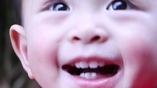Zhang Xiaoguai's Weekly Close-Up 002 - Which outfit looks best on my cute sister?