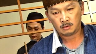 老头拿价值万两的和田玉去典当，没想到老板却说不值钱