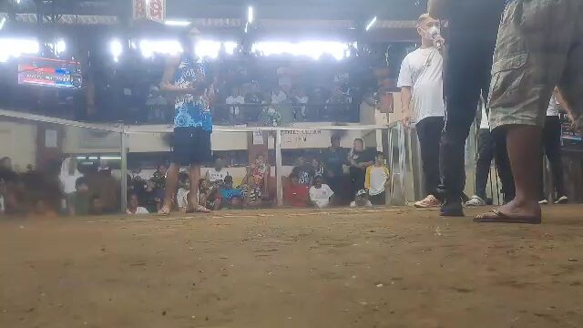 win fyt  c Gilmore sweater