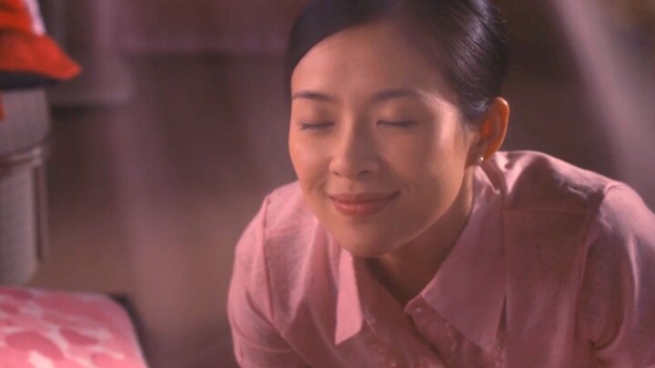 Because the whole village fell ill from selling blood, Zhang Ziyi delivers a boundary-pushing perfor