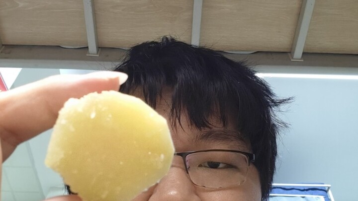 Snow-white, tender large fruit