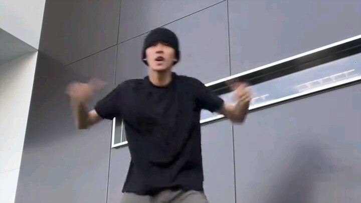 Dù sao cũng không nhỏ.