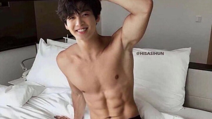 【Dành cho bạn gái】Khi bạn trai phát hiện bạn đang nhìn đùi của Jeongguk...