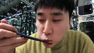 My Korean mother-in-law came to China for tourism again after getting visa exemption. After eating t