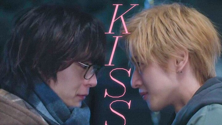 小情侣终于确定关系啦！正面亲亲~ €月亮不会奔你而来 但心软的神会♥双向奔赴的爱