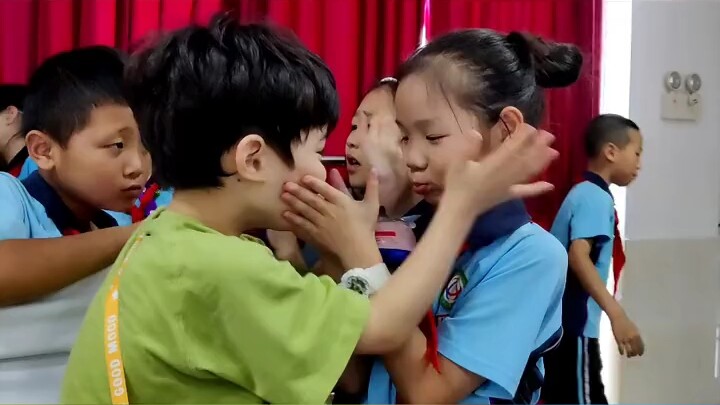 إذن المهرج كان واضحًا إلى هذا الحد!