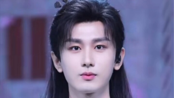 As soon as "Hanging Drown" sounded, the first love appeared. [If it is taken down, I will upload it 