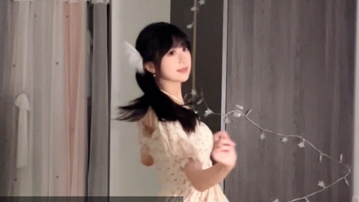 Seberapa cocok rok besar itu dengan "Patchwork Broken Sounds"! ~(≧▽≦)/~