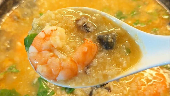 暑假如何快速给孩子做一顿饭：虾仁皮蛋粥，15分钟搞定，营养又好吃