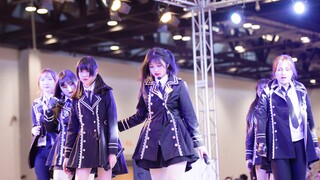 【Beginner Dance Troupe】 Trails of Light - Điệu nhảy đầu tiên tại Comic Con - snh48 team NII "In the 