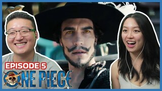 ZORO VS MIHAWK 1 INCHER SWORD 🤣 | One Piece Live Action Episode 5 Couples Reaction & Discussion