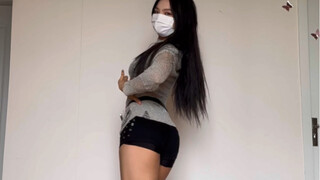 不懂肌肉腿的有难了 今天是原皮🌷#babe #泫雅#韩舞