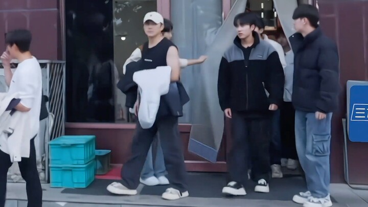 The unique family feeling of domestic entertainment has its own C position every day