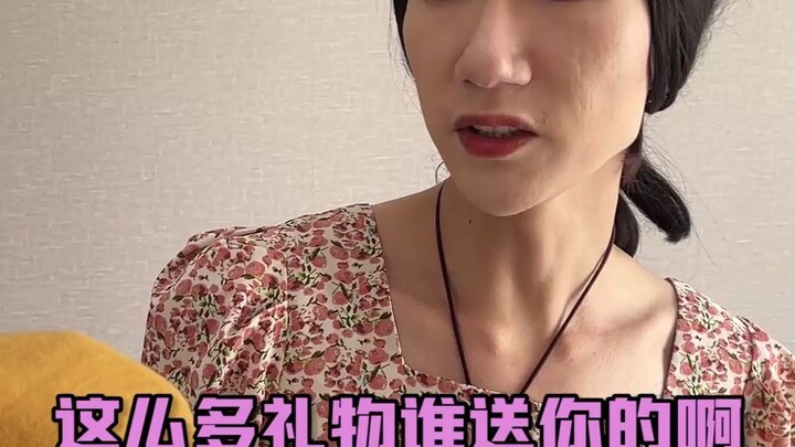 A Post-90s Mother-in-Law Saves Her Love-Struck Daughter-in-Law