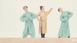 【عمل هيه جيا جيا】 لوحة قديمة ترقص: "صورة ربيع داي تانغ"، في شهر أبريل من هذا العام، ارتديت ثوبًا مدو