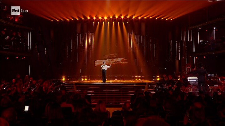 Sanremo 2026 prima serata Leo Gassmann canta Naturale