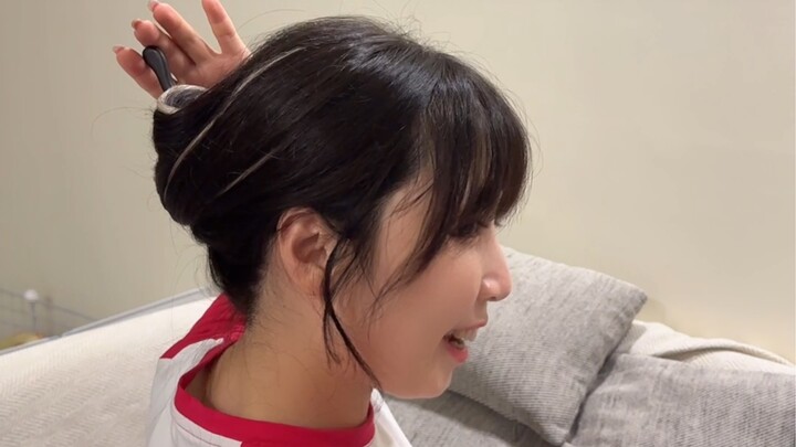 One-Armed Series: Single-Handed Hair Styling.