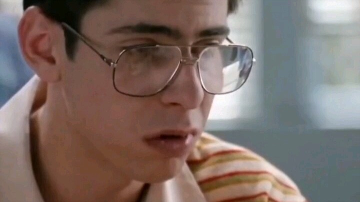 คนที่ชอบแกล้งแบบนี้ช่างน่ารังเกียจจริงๆ! “เด็กนอกคอกกับหนุ่มเนิร์ด”