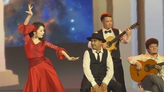 节目录制现场即兴随拍～人生第一次跳，短暂的学习并收获满满～再次祝女性朋友们节日快乐～越来越美丽！