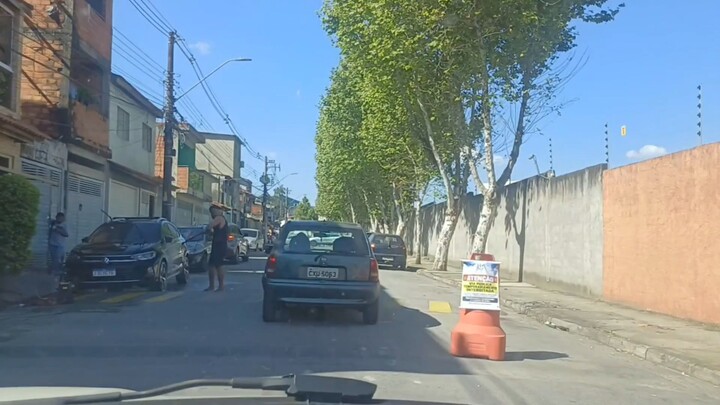 A se1ta do Bonsucesso, o trânsito e os haitianos.