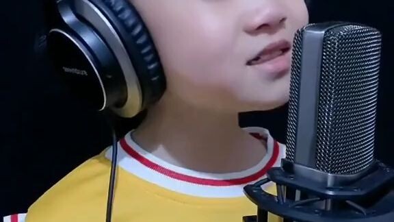 My first day of my vedio I hope you like it and follow me