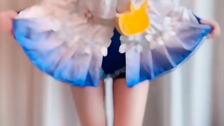 I've flushed so many times today that the water element is all gone... Genshin Impact Barbara cos