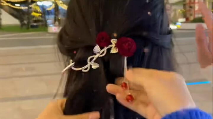 ปี 2024 แล้ว ยังหาคนที่จะประดับปิ่นกุหลาบให้คุณอยู่ไหม?