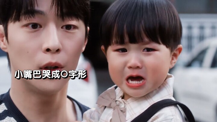 ลูกจ๋า ปากหนูร้องจนเป็นรูปตัวโอเลยนะ! น่ารักมากเลยนะคะ