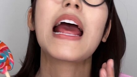 Ulasan lucu untuk meredakan stres.