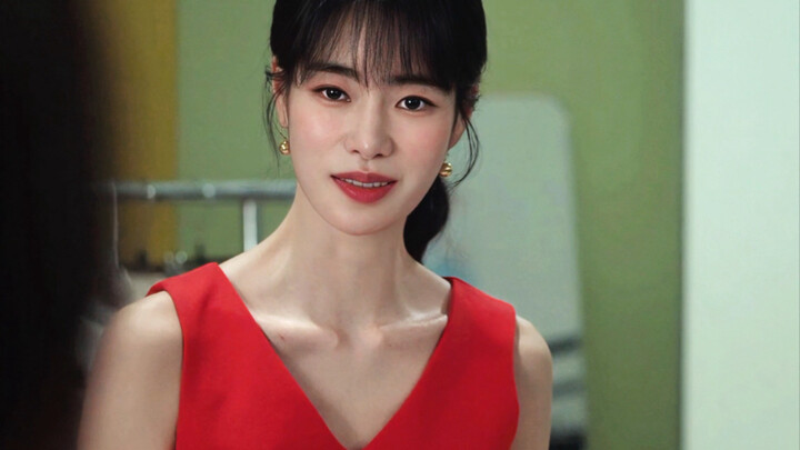 Đối với dân công sở, Yeonjin cũng giúp đỡ họ một chút.