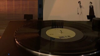 Mendengarkan vinil｜Kota bintang - Ryan Gosling/Emma Stone