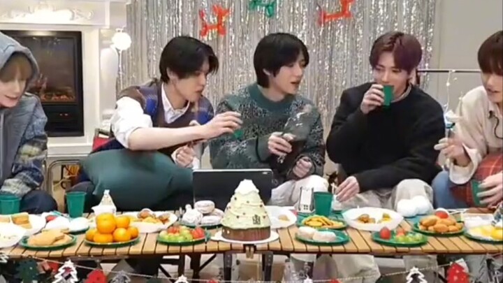 [TXT] It’s not us from Tubatu if there isn’t a good laugh during every livestream.