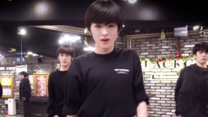 My nose is bleeding after watching this! The focus of the handsome brother Psycho practice room [Son