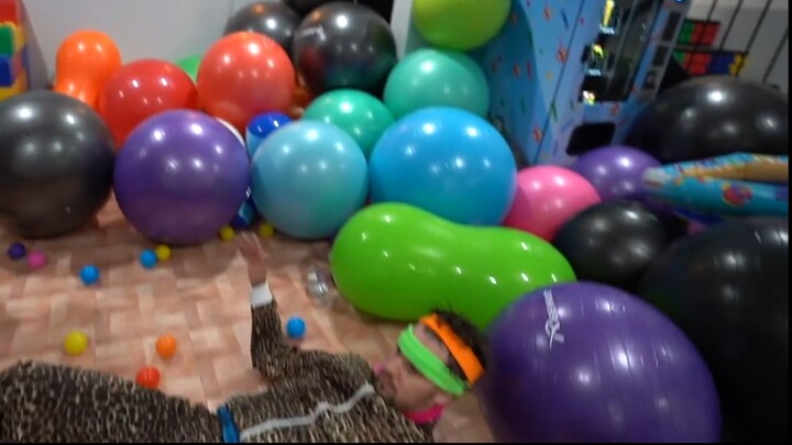 FILLING MY ENTIRE HOUSE WITH GIANT BALLS!